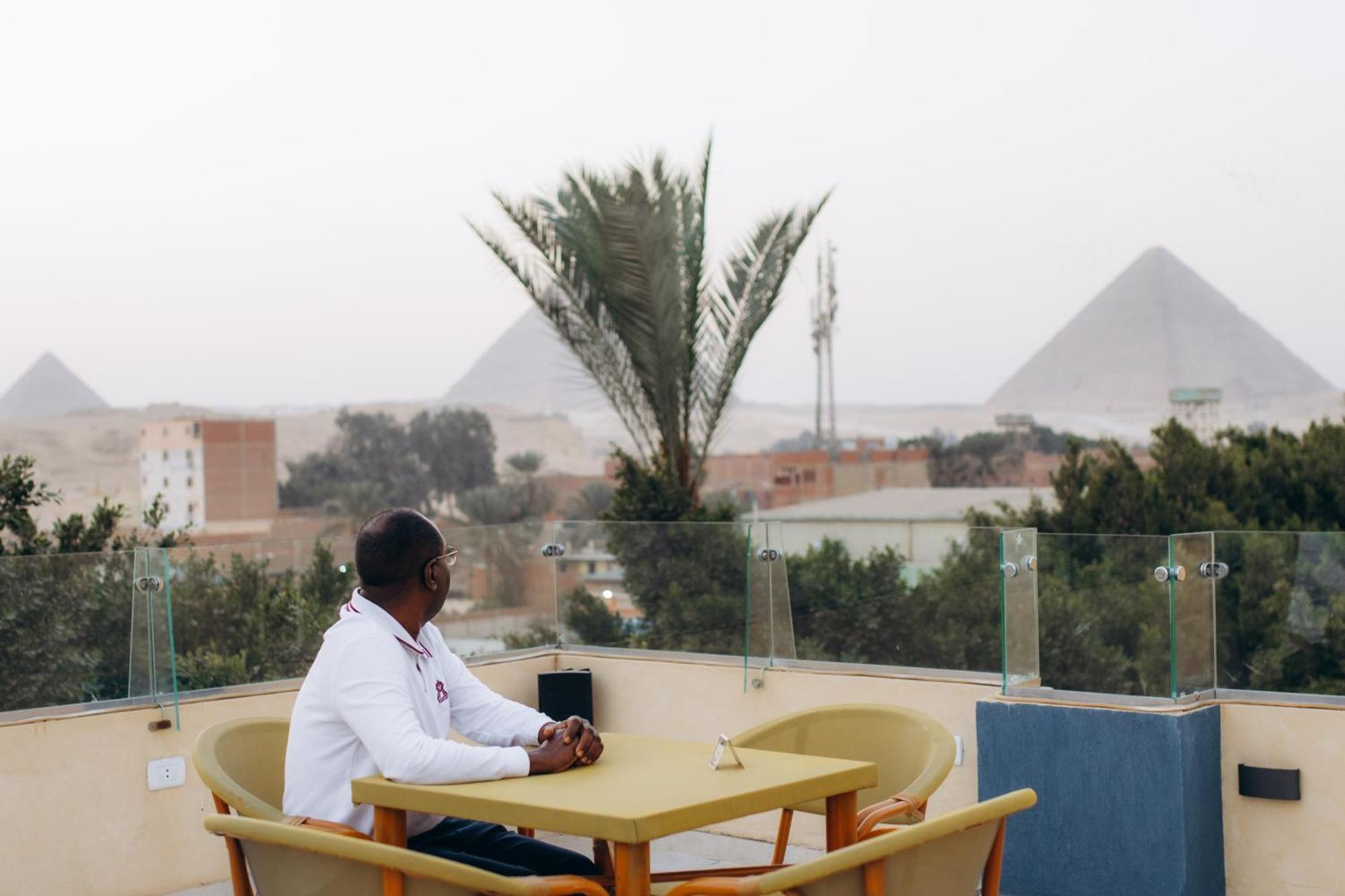 Hotel Regent Pyramids View Kafret el-Gabal Esterno foto