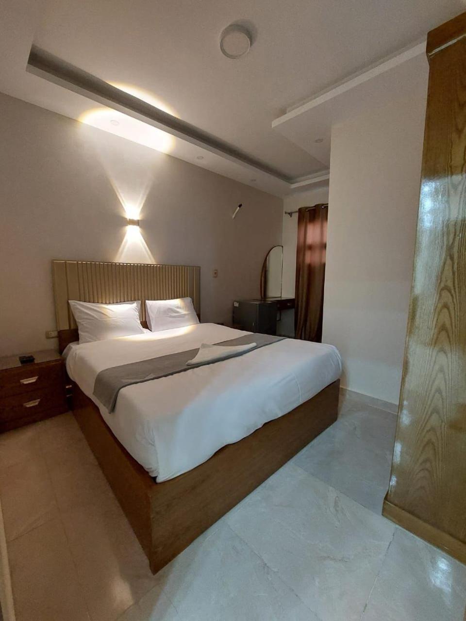 Hotel Regent Pyramids View Kafret el-Gabal Esterno foto