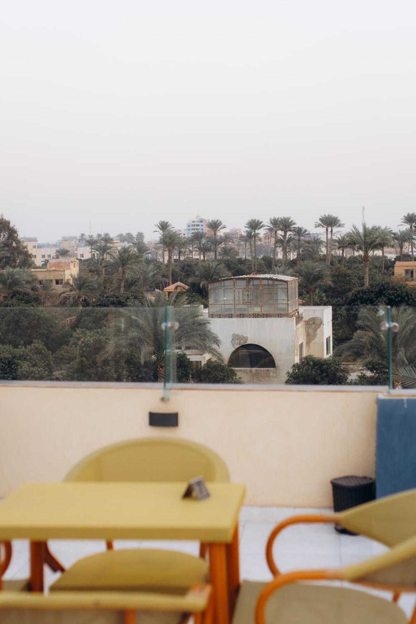 Hotel Regent Pyramids View Kafret el-Gabal Esterno foto